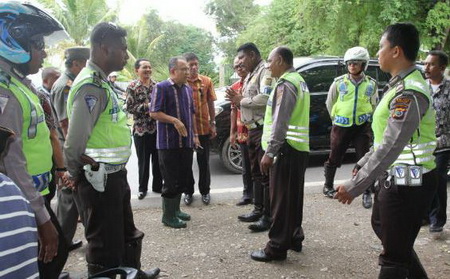 Kisah Dua Polantas Yang Menghentikan Iring-Iringan Mobil Gubernur NTT | Share With Irfan